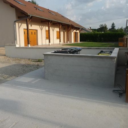 Le Logis Du Der Villa Giffaumont-Champaubert Exteriör bild