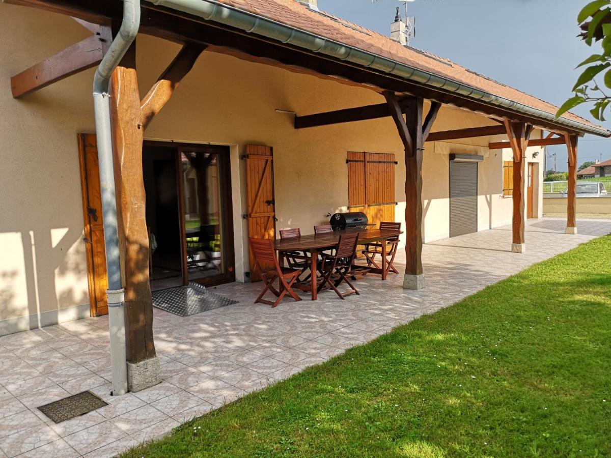 Le Logis Du Der Villa Giffaumont-Champaubert Exteriör bild